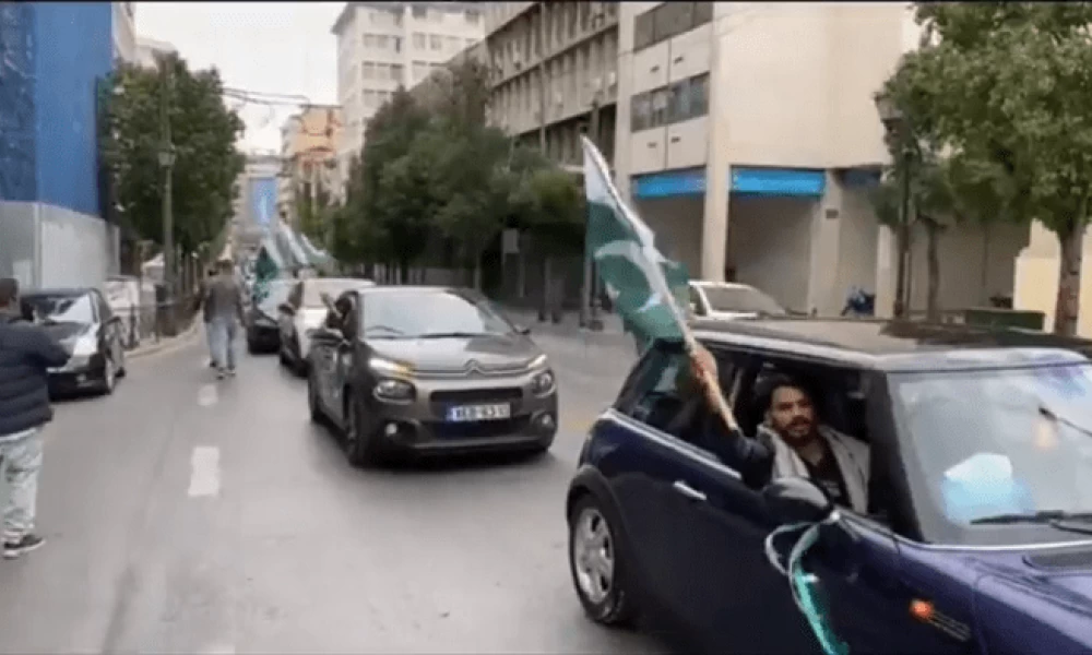 Θαυμάστε τους!: Πακιστανοί έκαναν μηχανοκίνητη πορεία κατά της Ινδίας στην Αθήνα